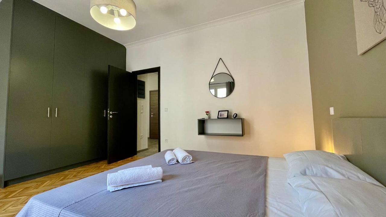 Gorgeous Renovated Apt. Close To Metro And Cultural Sites! Atene Esterno foto