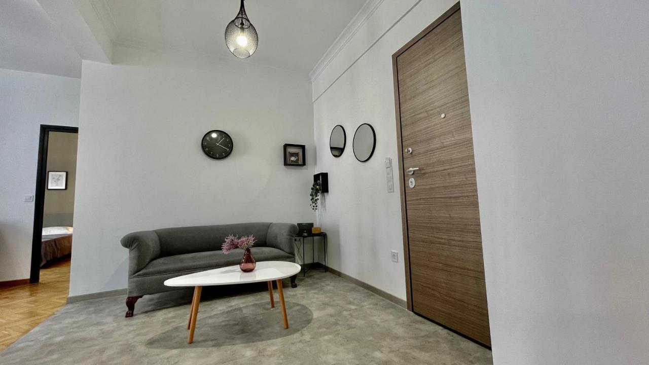Gorgeous Renovated Apt. Close To Metro And Cultural Sites! Atene Esterno foto