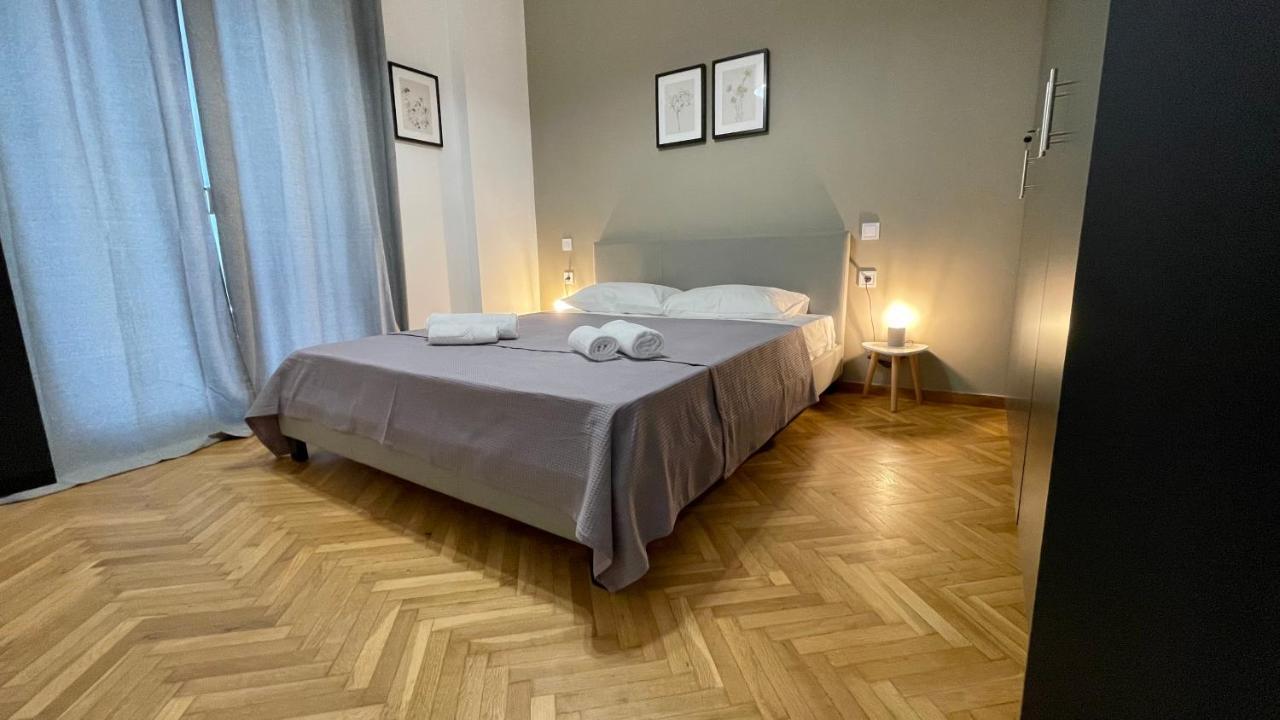 Gorgeous Renovated Apt. Close To Metro And Cultural Sites! Atene Esterno foto