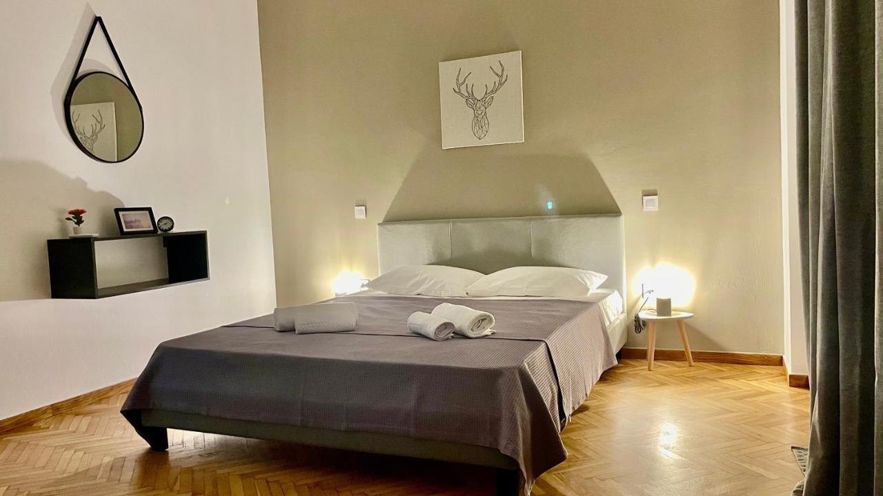 Gorgeous Renovated Apt. Close To Metro And Cultural Sites! Atene Esterno foto